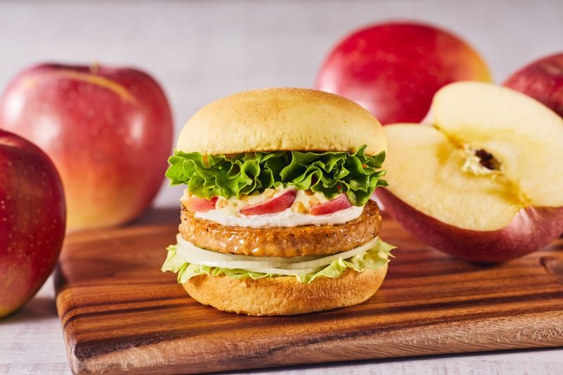 eating-a-freshness-burger-helps-the-environment
